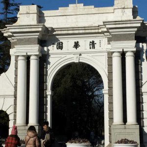 “形”大而“言”少的品牌，更易被關注和記??！